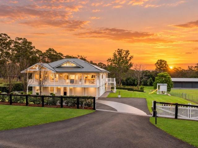 Cottage for sale in Pitt Town, Sydney