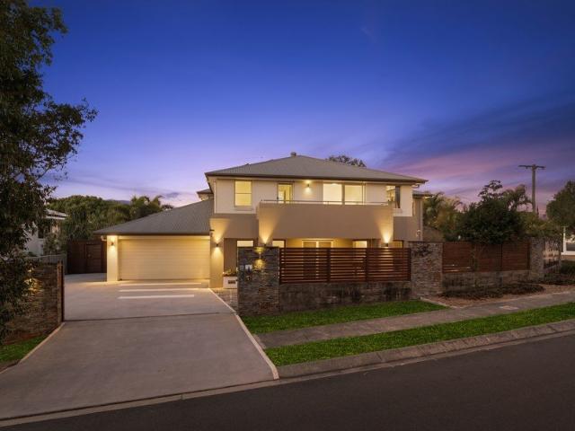 House for sale in Eight Mile Plains, Greater Brisbane