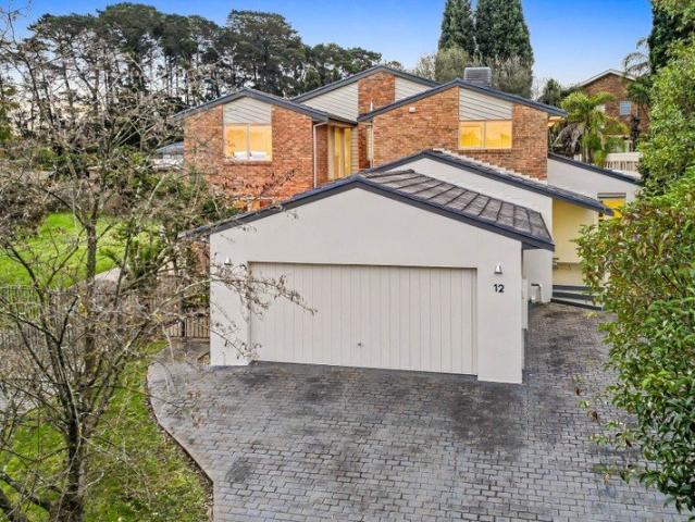 House for sale in Wantirna South, Melbourne
