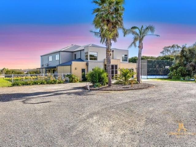 Cottage for sale in Drouin