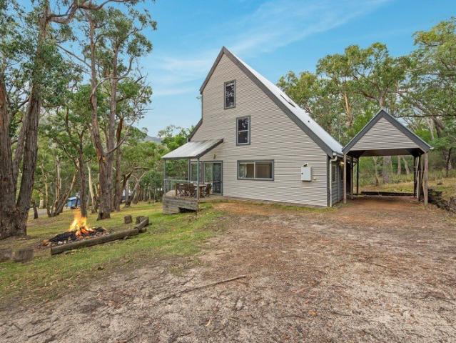House for sale in Halls Gap, Victoria