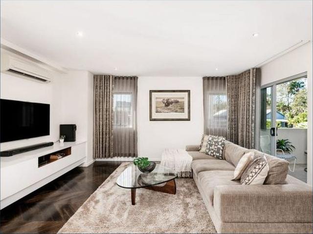 Apartment for rent in Toombul, Queensland