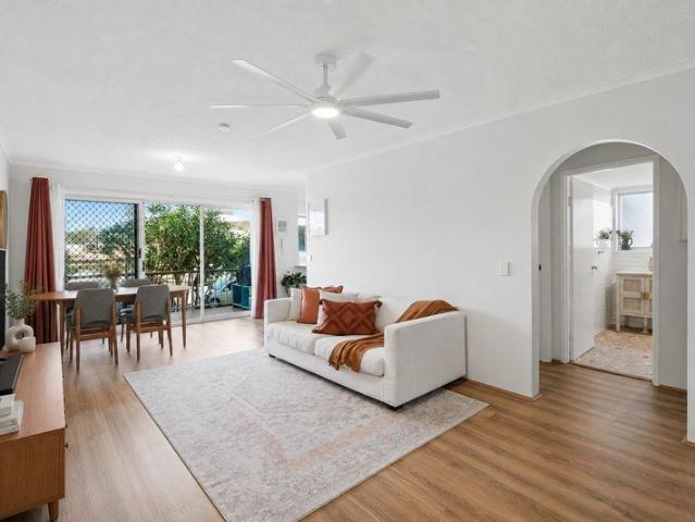 Apartment for sale in Surfers Paradise, Gold Coast City