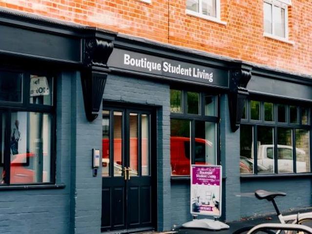 Studio for rent in Newtown, Exeter