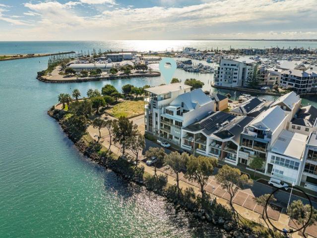Apartment for sale in Parklands, Western Australia