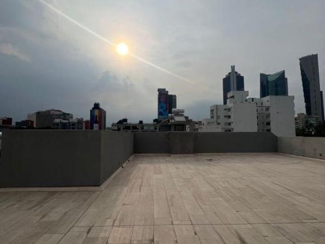 Ultimo Pent House con Roof Garden Privado