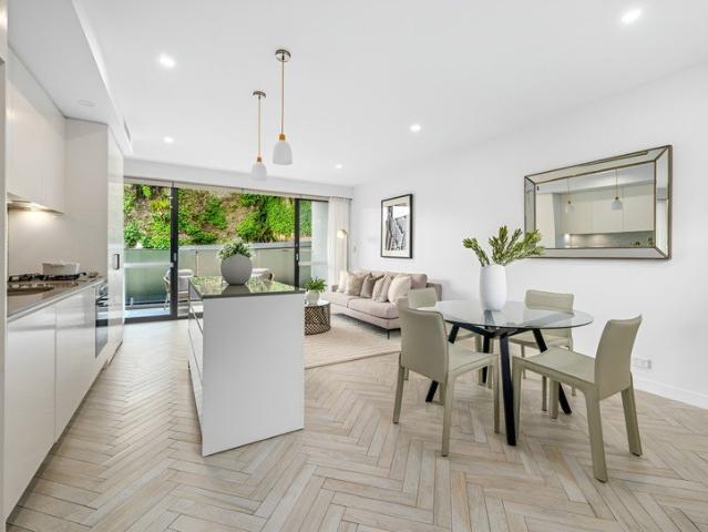Apartment for rent in Lower North Shore, Sydney