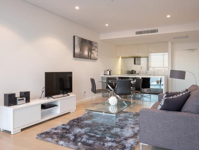 Apartment for rent in Lower North Shore, Sydney