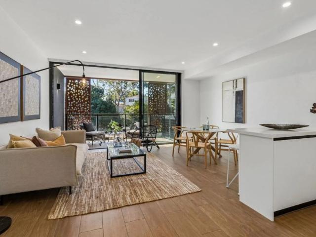 Apartment for rent in Lower North Shore, Sydney