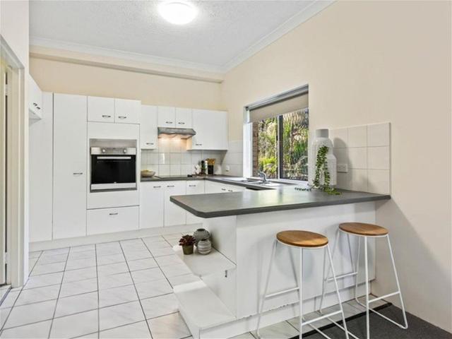 Townhouse for rent in Toombul, Queensland