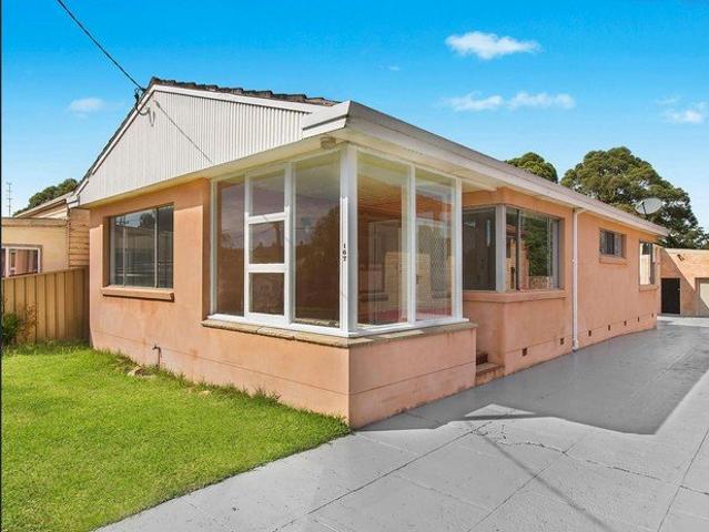 House for sale in Wollongong West, New South Wales