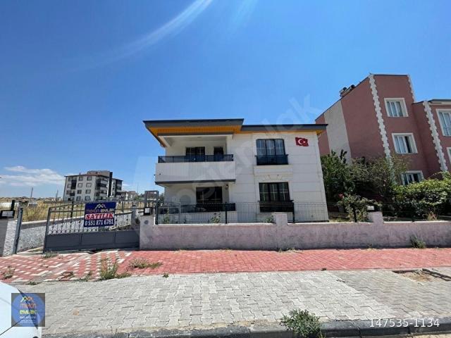 Develi, Kayseri içerisinde satılık Villa