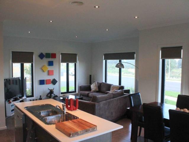 House for rent in Hogans Cove, Melbourne