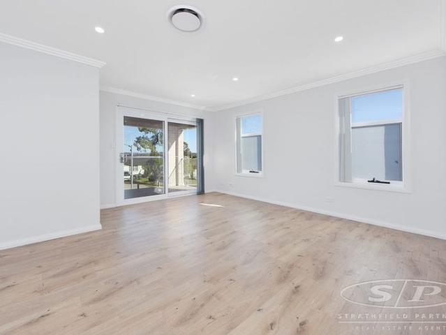 House for rent in Lurnea, Sydney