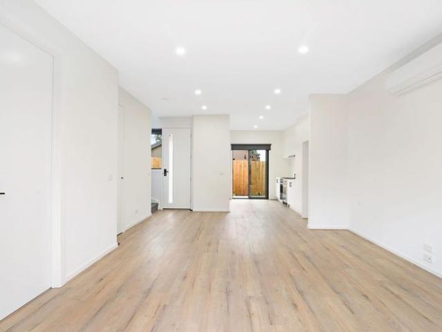 Townhouse for rent in Camerons Creek, Victoria