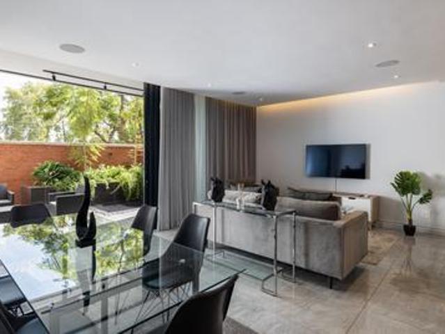 Apartment for rent in Waterkloof, Gauteng