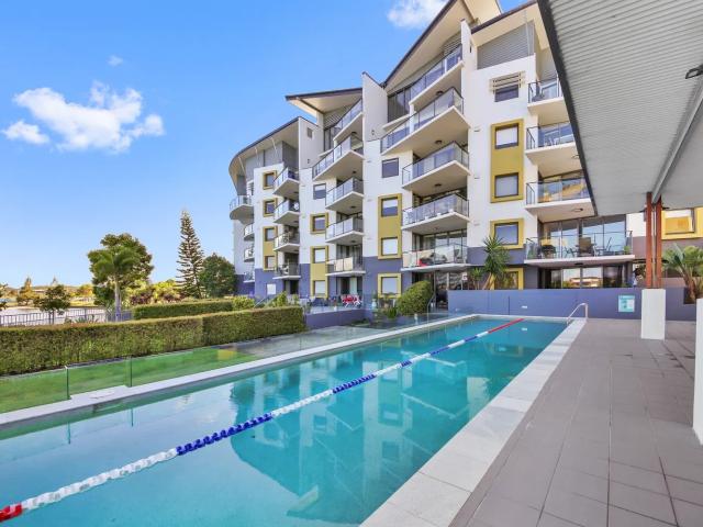 Apartment for sale in Sunshine Coast Apartment for sale in Sunshine Coast