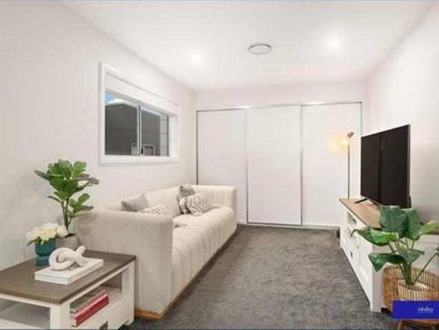 Townhouse for rent in Newcastle, Newcastle-Maitland