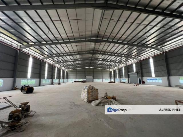 Warehouse for sale in Pekan Nenas, Johor