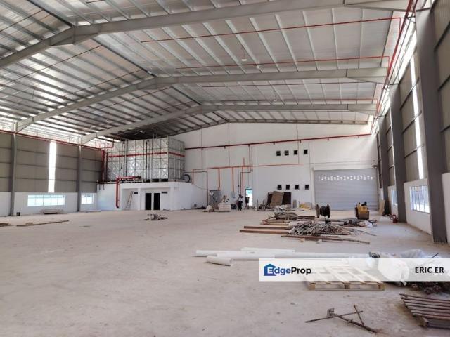Warehouse for sale in Pekan Nenas, Johor