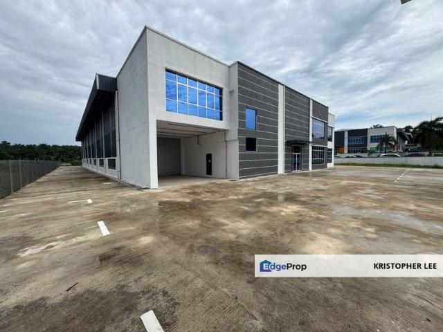 Warehouse for sale in Pekan Nenas, Johor