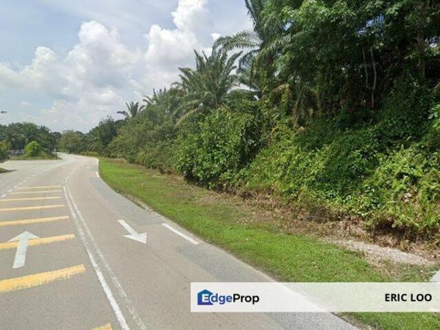 Warehouse for sale in Pekan Nenas, Johor