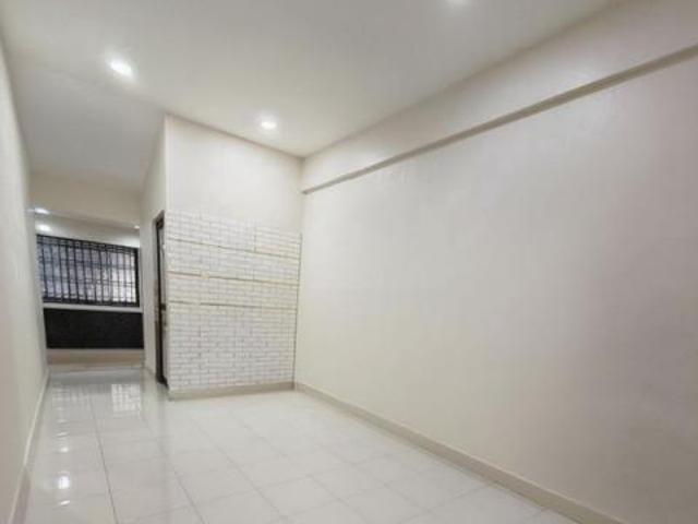 Terraced House for sale in Ulu Tiram, Johor