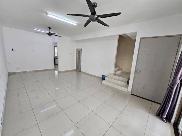 Terraced House for sale in Ulu Tiram, Johor