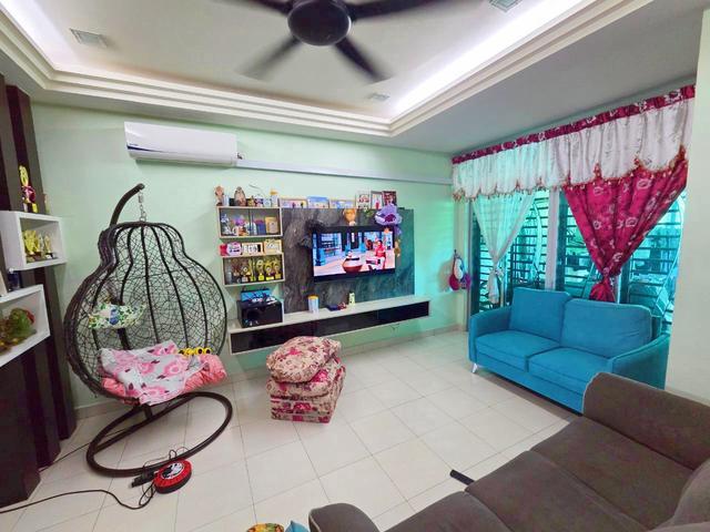 Terraced House for sale in Ulu Tiram, Johor