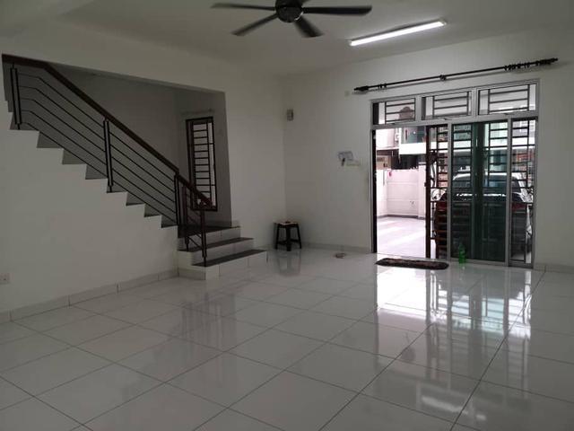 Terraced House for sale in Ulu Tiram, Johor