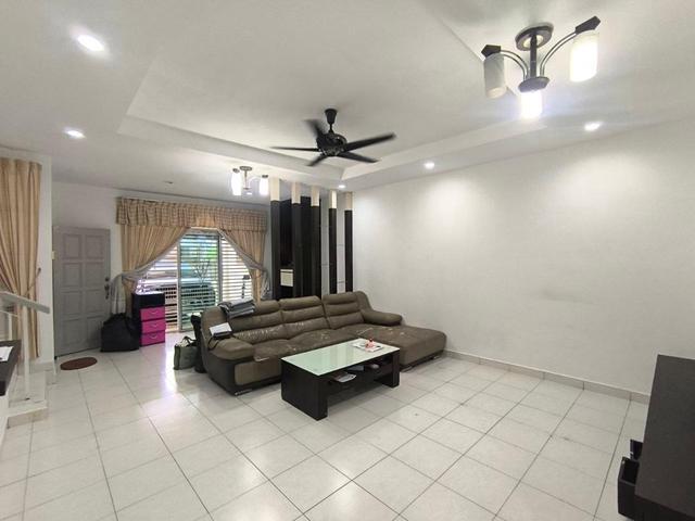 Terraced House for sale in Ulu Tiram, Johor