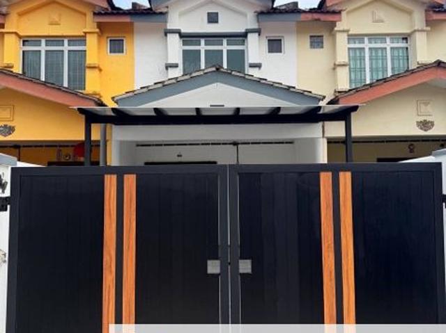House for sale in Ulu Tiram, Johor