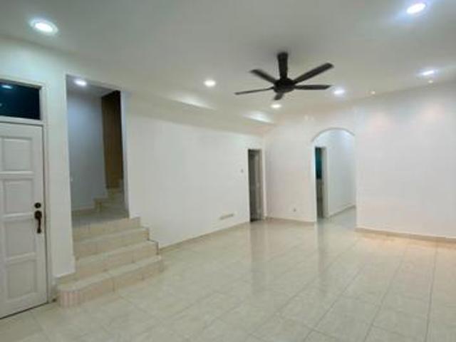Terraced House for sale in Ulu Tiram, Johor