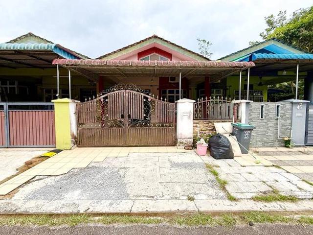 Terraced House for sale in Ulu Tiram, Johor