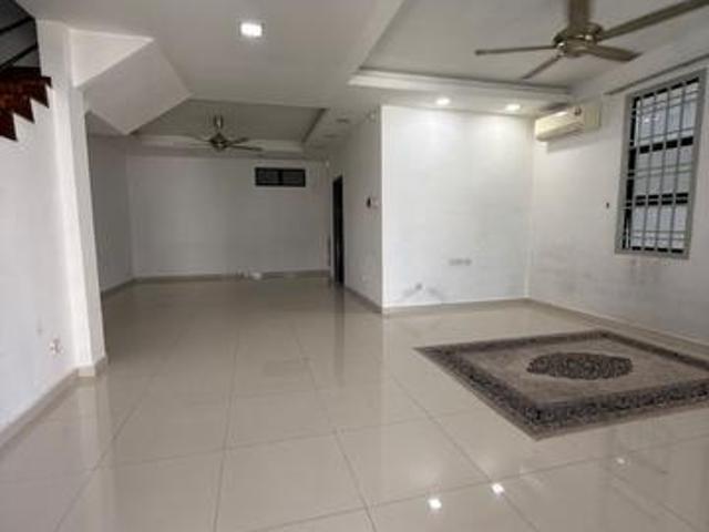 Terraced House for rent in Ulu Tiram, Johor