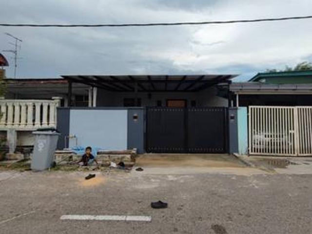 Terraced House for sale in Ulu Tiram, Johor