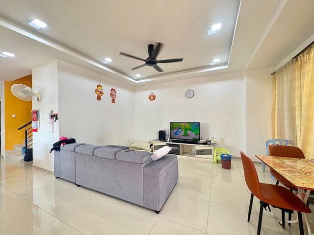 Terraced House for sale in Ulu Tiram, Johor