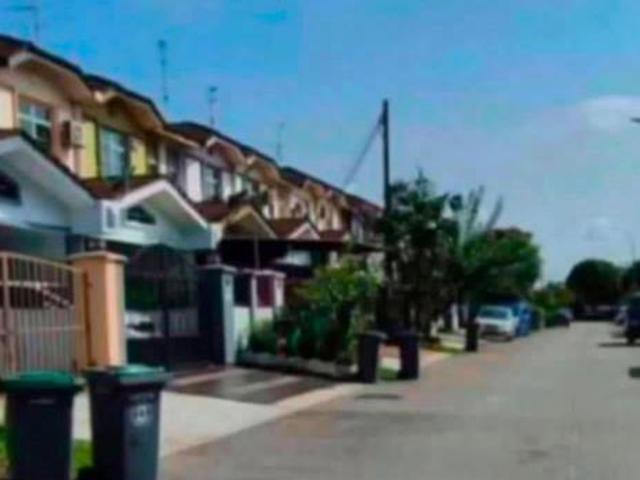 Terraced House for sale in Ulu Tiram, Johor