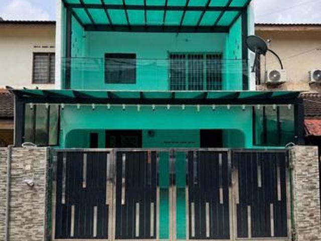 Terraced House for sale in Ulu Tiram, Johor