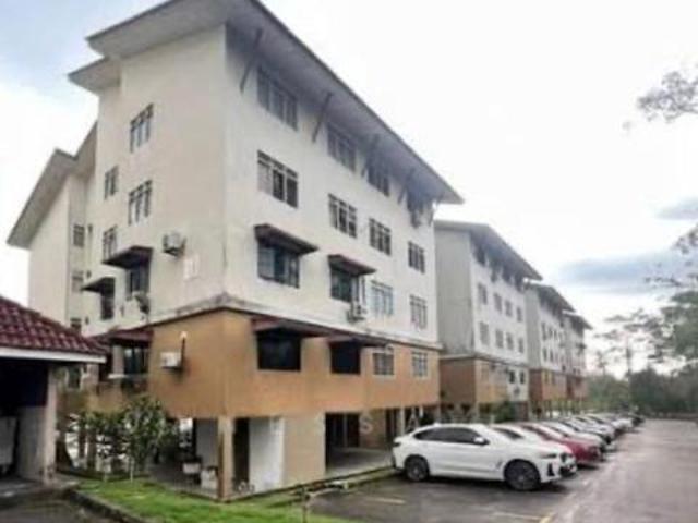 Flat for sale in Ulu Tiram, Johor