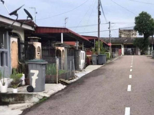 Terraced House for sale in Ulu Tiram, Johor