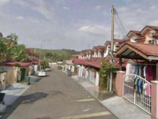Terraced House for sale in Ulu Tiram, Johor