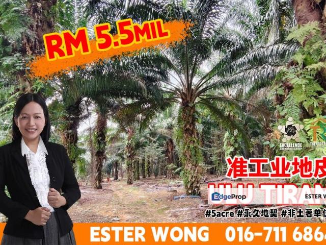 Warehouse for sale in Ulu Tiram, Johor