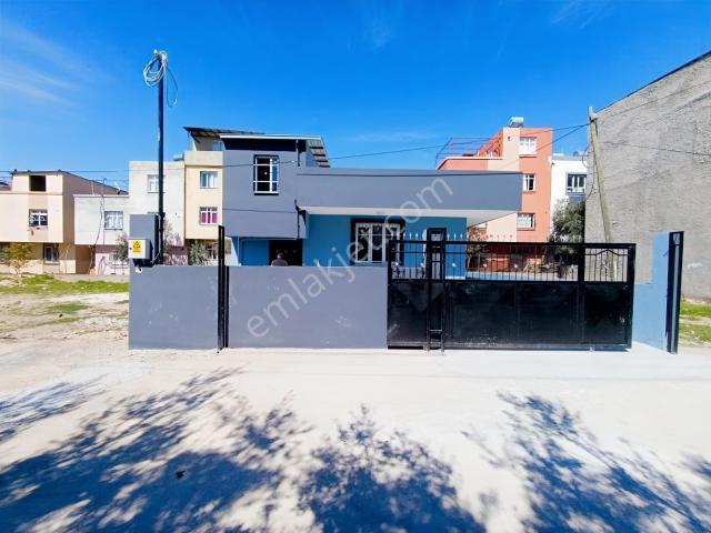 Ulubatlı Hasan Mahallesi, Yüreğir içerisinde satılık Villa