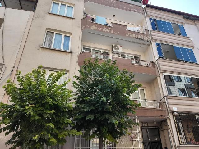 Akhisar, Manisa içerisinde satılık mülk