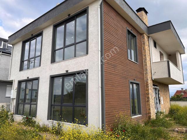 İnegöl, Bursa içerisinde satılık Villa