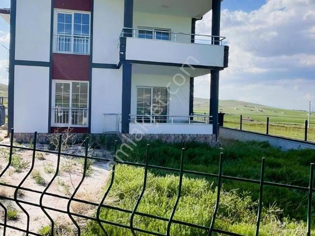 Niğde içerisinde satılık Villa