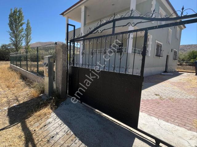Niğde içerisinde satılık Villa