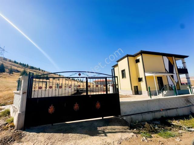 Niğde içerisinde satılık Villa