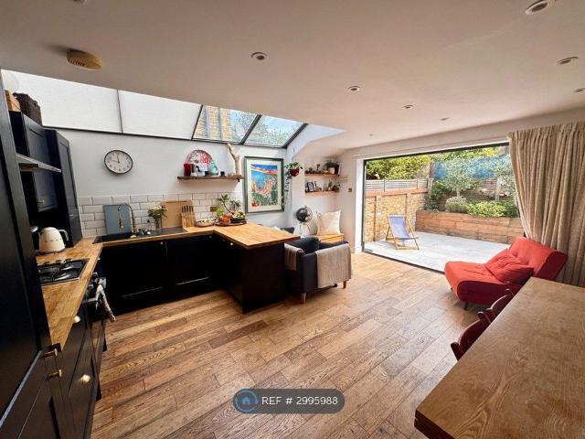 Apartment for rent in London Borough of Southwark, Greater London